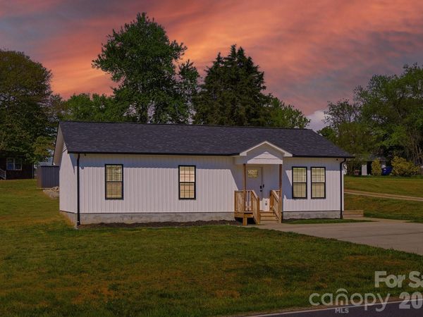 177 Duke Street , Granite Falls, NC 28630