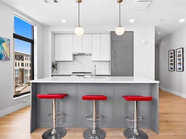 191 Washington Street, Unit 525, Boston, MA 02135