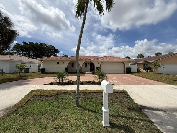 6860 S Calle Del Paz S S, Boca Raton, FL 33433