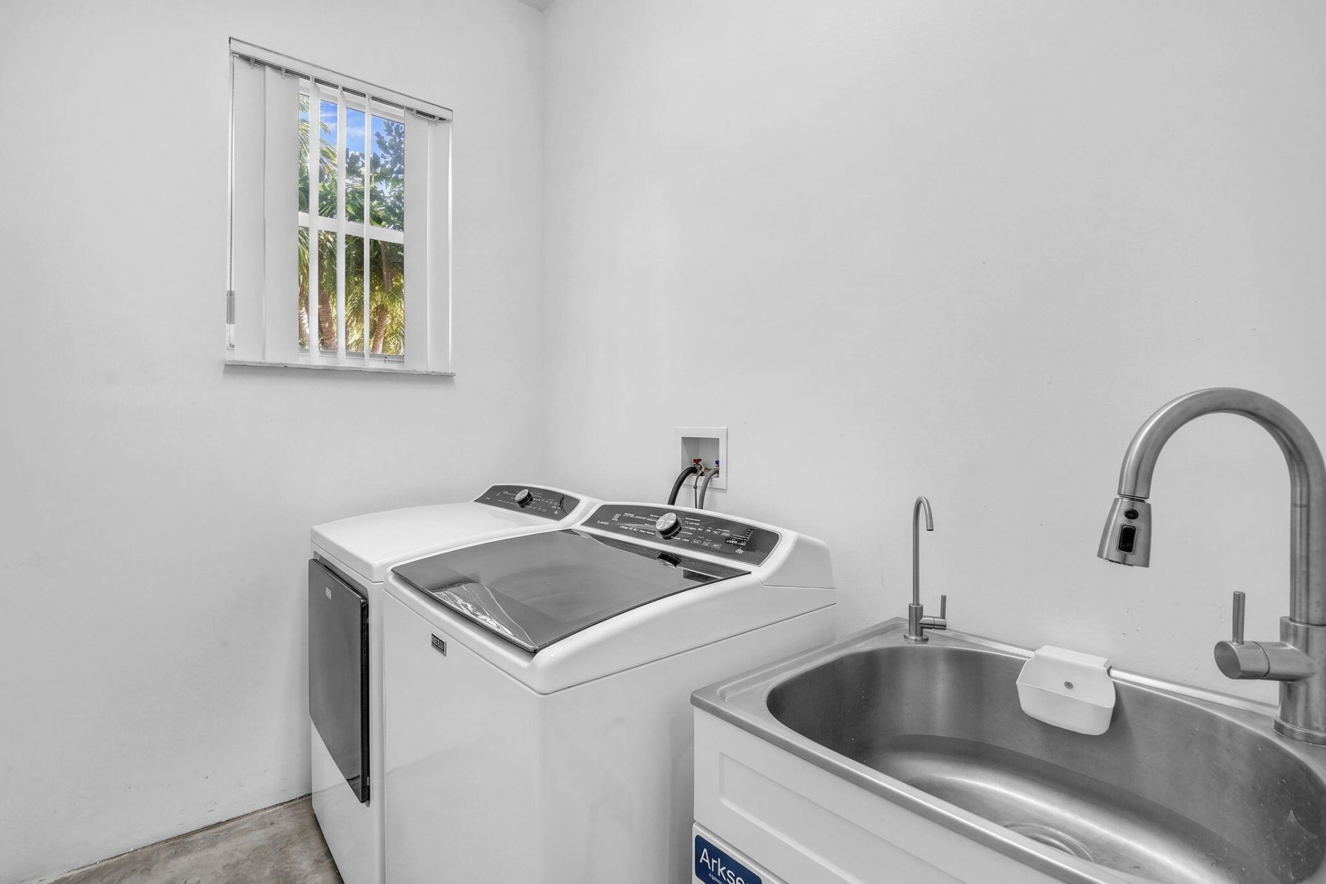 16423 Segovia Circle S, Fort Lauderdale, FL 33331 Photo