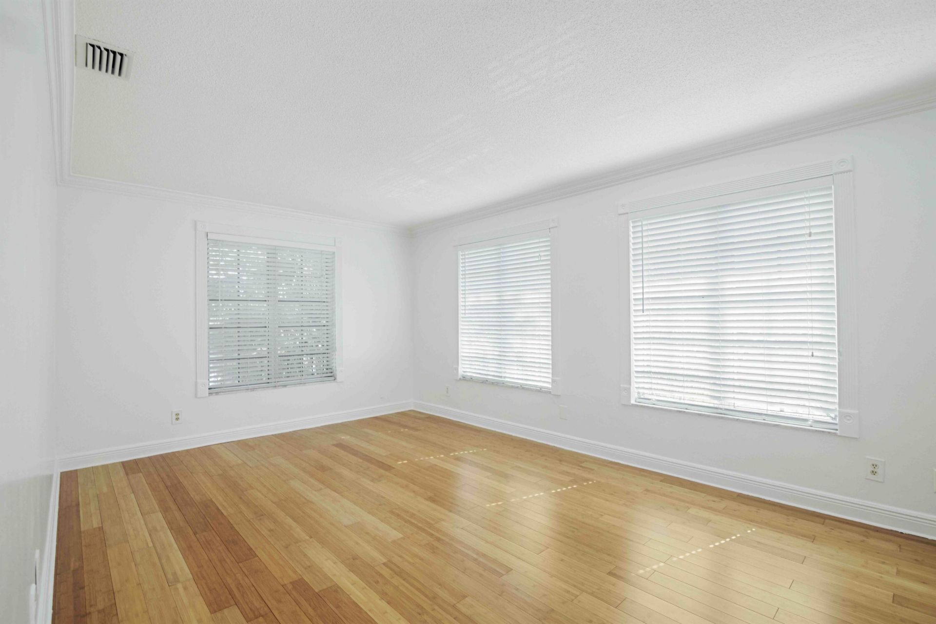 1545 Miami Road, Fort Lauderdale, FL 33394 Photo