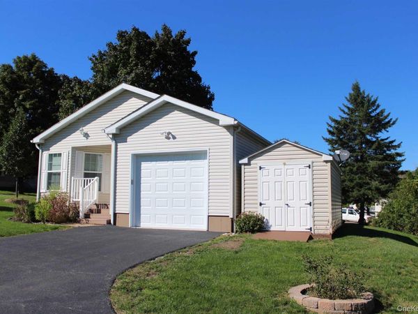 201 Brittany Terrace , Unit 201, Rock Tavern, NY 12575