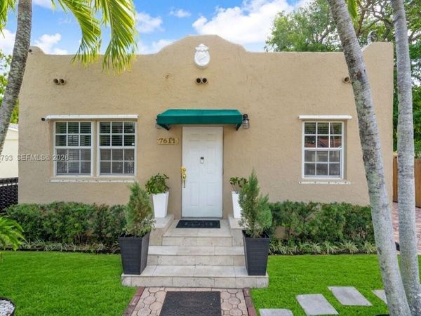 7611 NW 3rd Ave , Miami, FL 33150