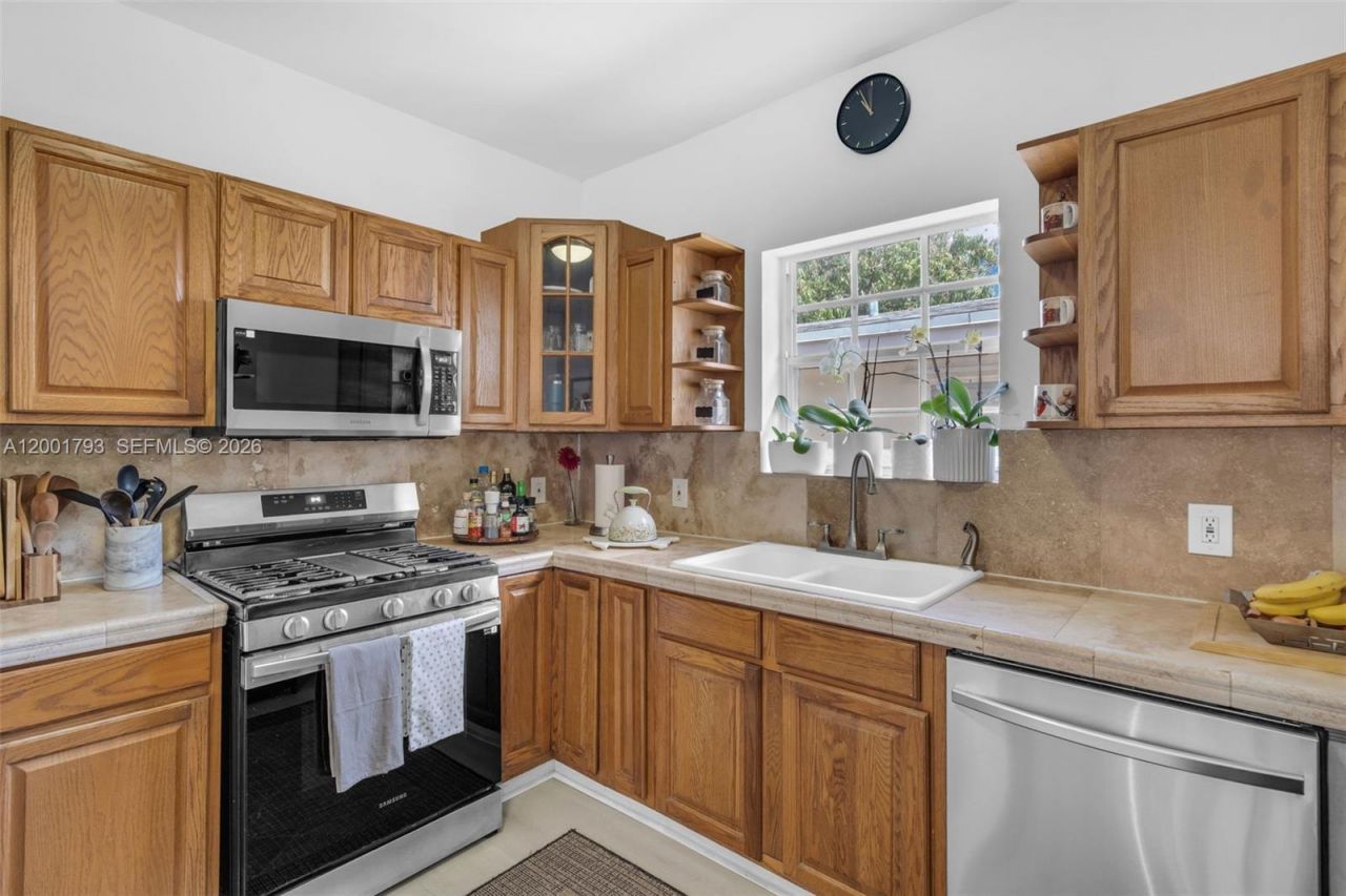 7611 NW 3rd Ave , Miami, FL 33150 Photo
