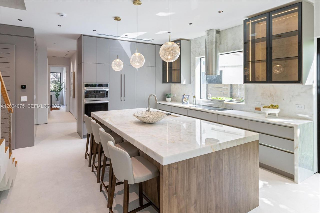 1748 SW 21st Ter, Miami, FL 33145 Photo