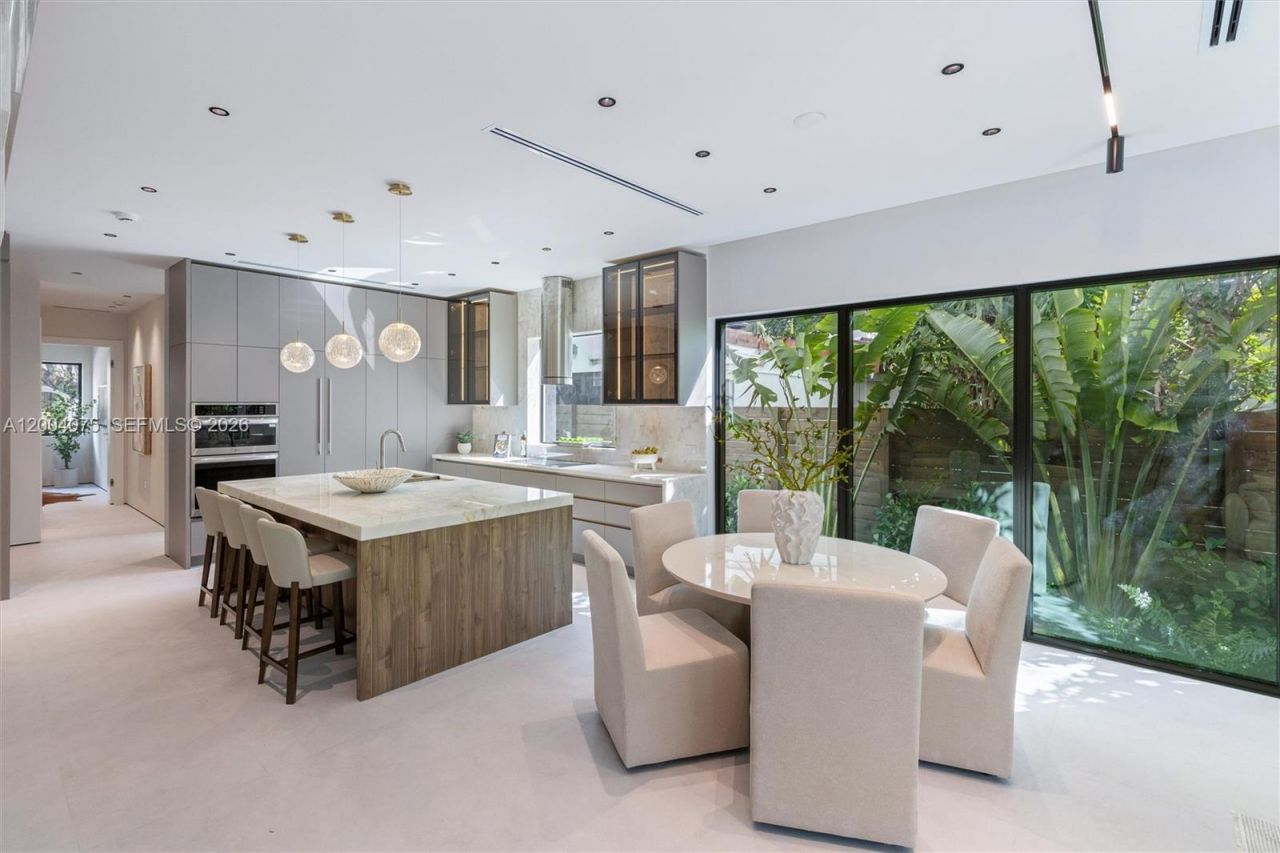 1748 SW 21st Ter, Miami, FL 33145 Photo