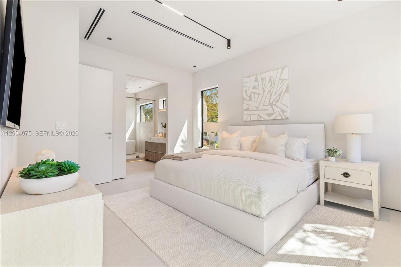 1748 SW 21st Ter, Miami, FL 33145 Photo