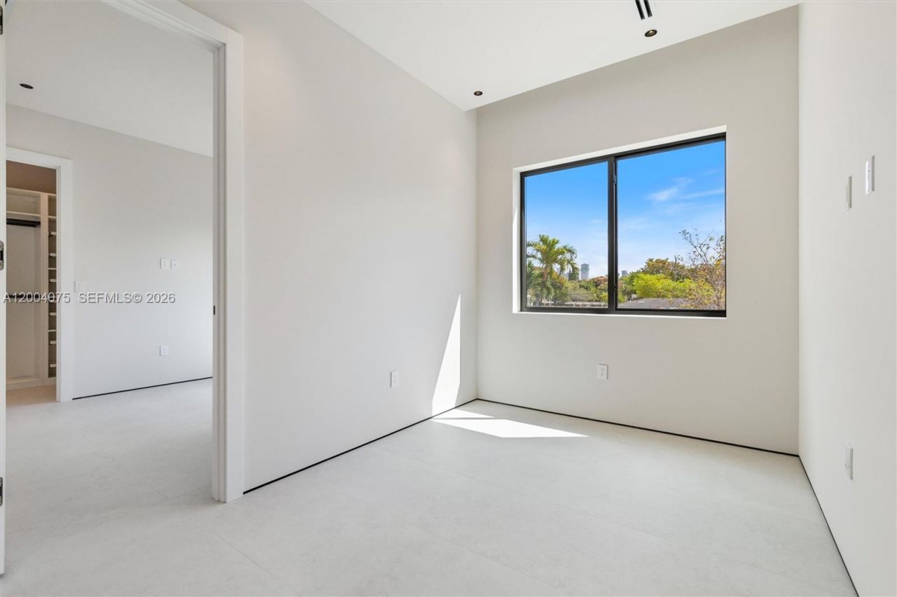 1748 SW 21st Ter, Miami, FL 33145 Photo