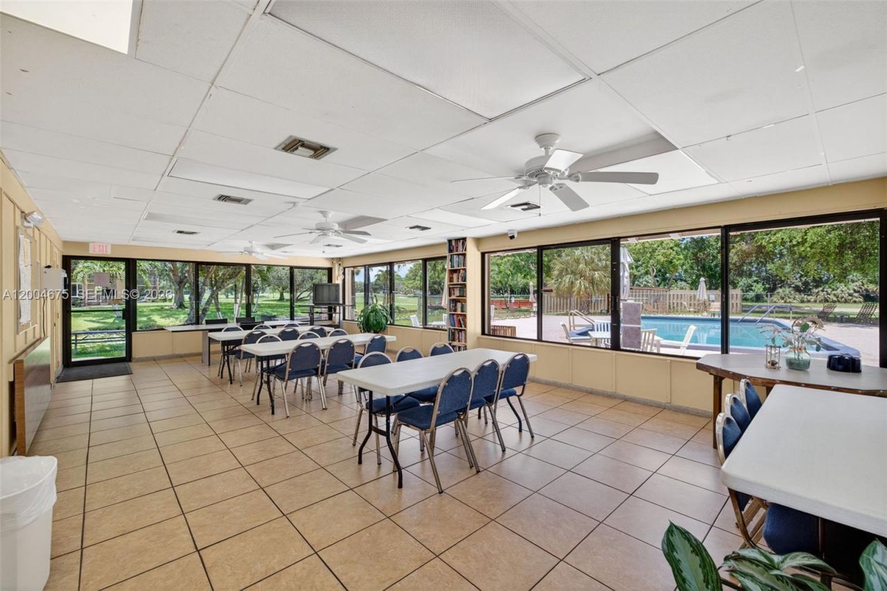 9470 Tangerine Pl, Unit 105, Davie, FL 33324 Photo
