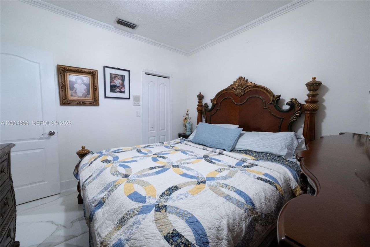 13911 SW 18th Ter, Miami, FL 33175 Photo