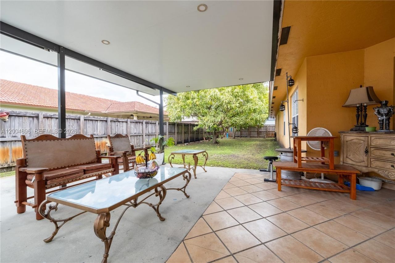 13911 SW 18th Ter, Miami, FL 33175 Photo