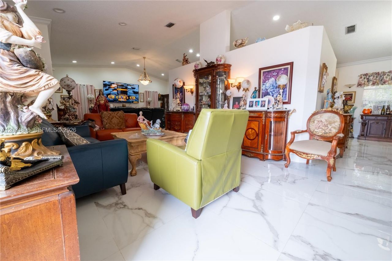 13911 SW 18th Ter, Miami, FL 33175 Photo