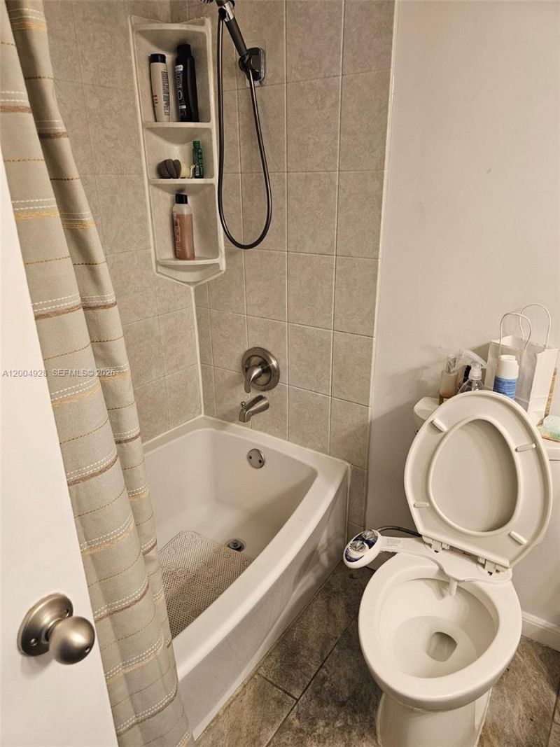 2998 NW 48th Ter , Unit 432, Lauderdale Lakes, FL 33313 Photo