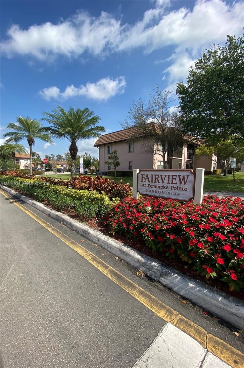 10633 NW 10th St , Unit 102, Pembroke Pines, FL 33026 Photo