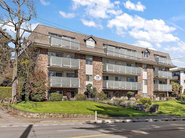 710 Lampson St , Unit 105, Esquimalt, BC V9A 6A6
