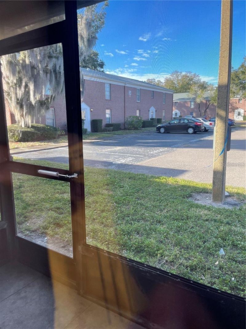 1303 83rd Avenue N, Unit D, Saint Petersburg, FL 33702 Photo