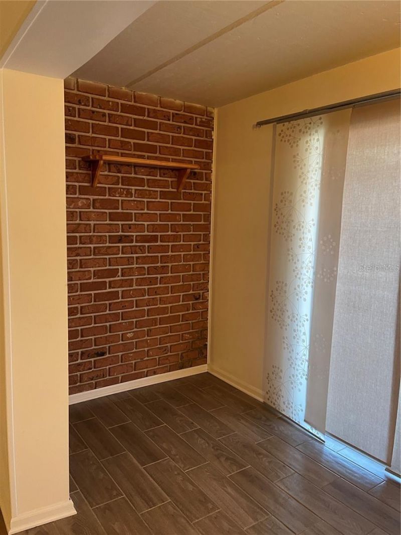 1303 83rd Avenue N, Unit D, Saint Petersburg, FL 33702 Photo