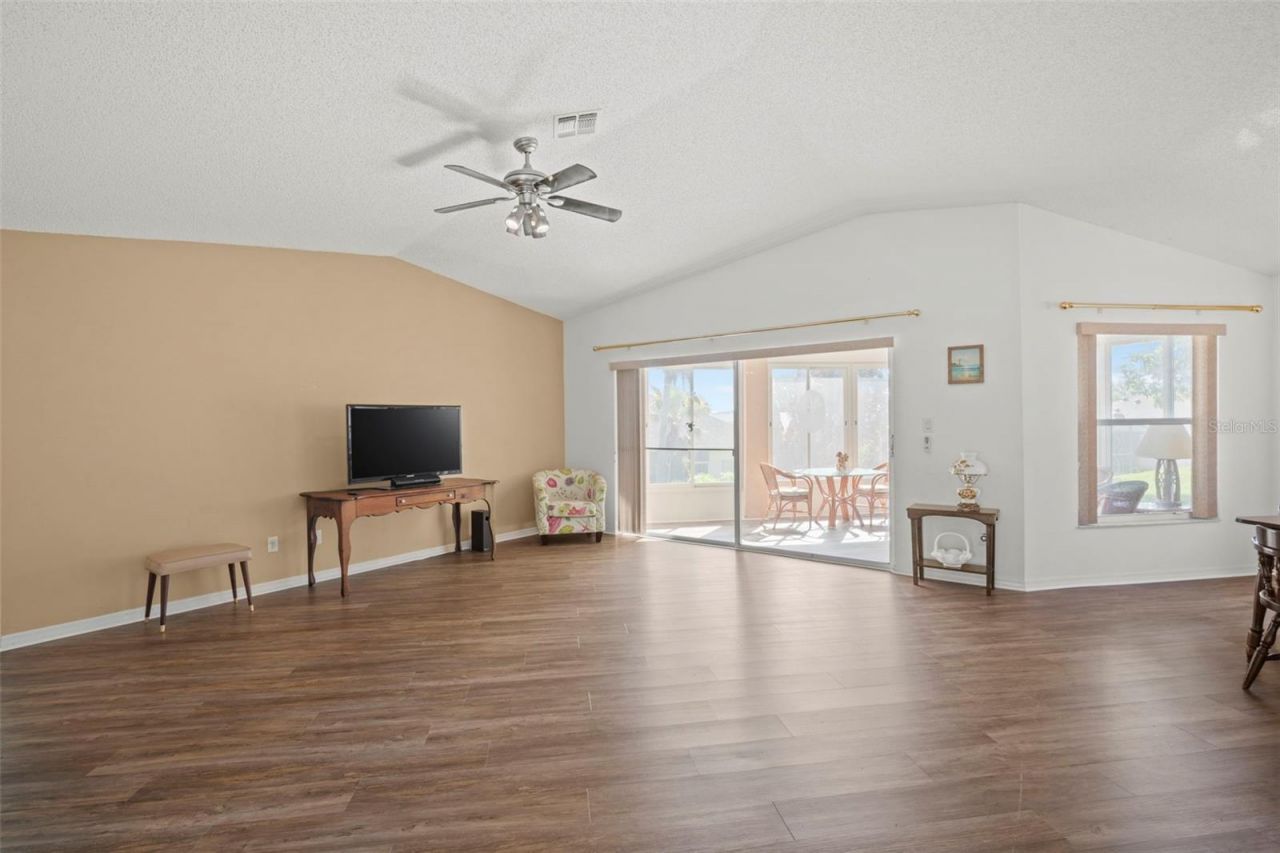 24618 Stillridge Court , Leesburg, FL 34748 Photo