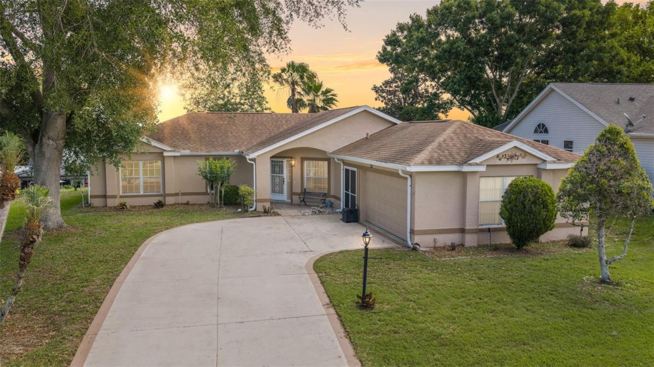 24618 Stillridge Court , Leesburg, FL 34748 Photo