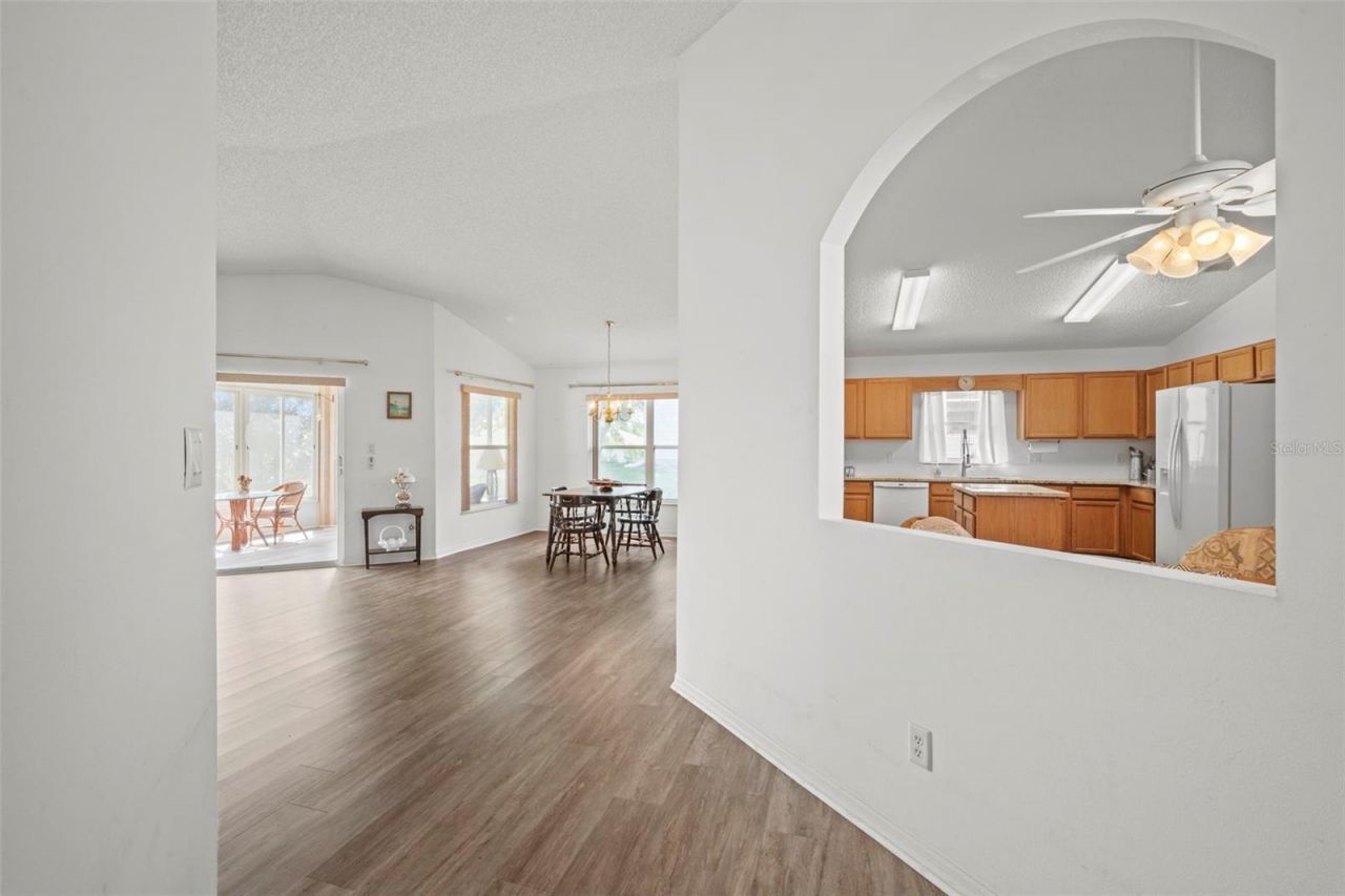 24618 Stillridge Court , Leesburg, FL 34748 Photo