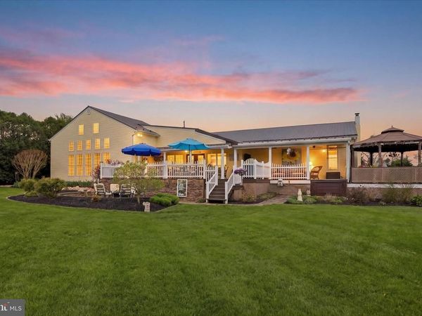 10678 SCENIC VIEW DRIVE, GREENCASTLE, PA 17225