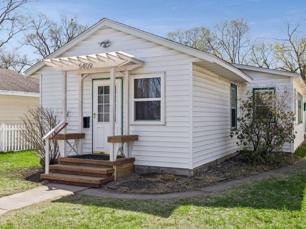 5409 Fremont Avenue N, Brooklyn Center, MN 55430