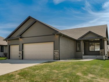 3346 Ridgeline Drive SE, Rochester, MN 55904