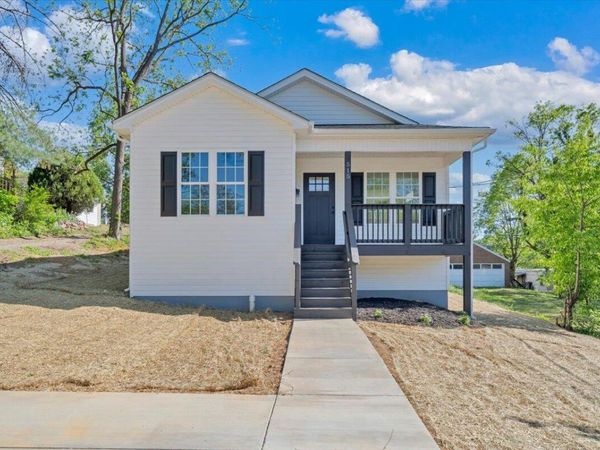 515 Cedar AVE , Vinton, VA 24179