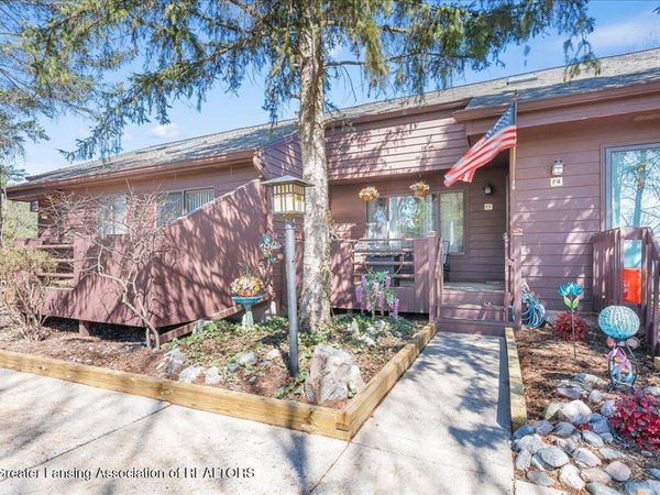 225 E Jolly Road, Lansing, MI 48910