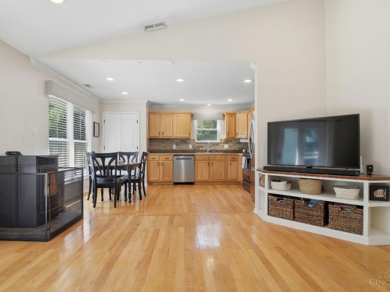 9262 White Pine Drive, Loveland, OH 45140 Photo 12