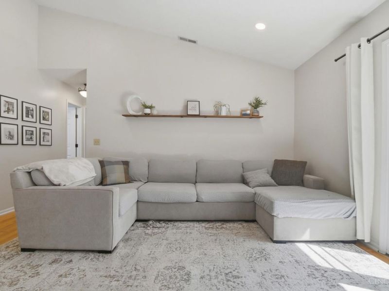 9262 White Pine Drive, Loveland, OH 45140 Photo 13