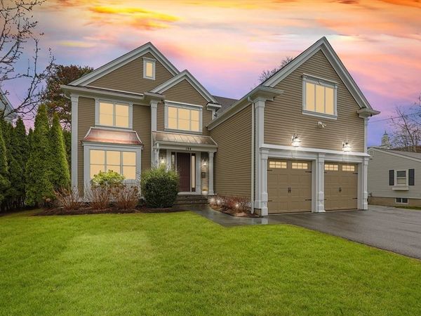 194 Lindbergh Ave, Needham, MA 02494
