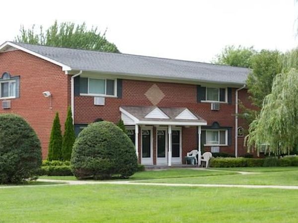 125 Terryville Road , Unit 9D, Port Jefferson Station, NY 11776