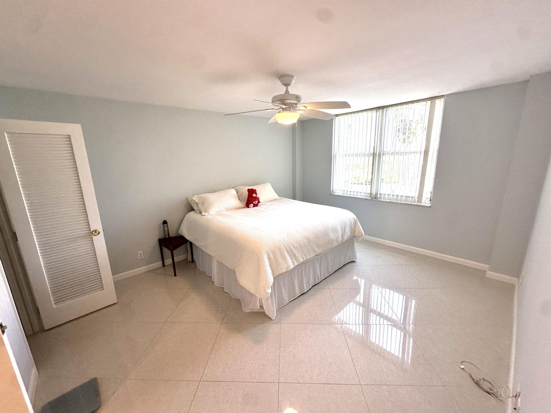 1 Las Olas Circle, Unit 313, Fort Lauderdale, FL 33316 Photo
