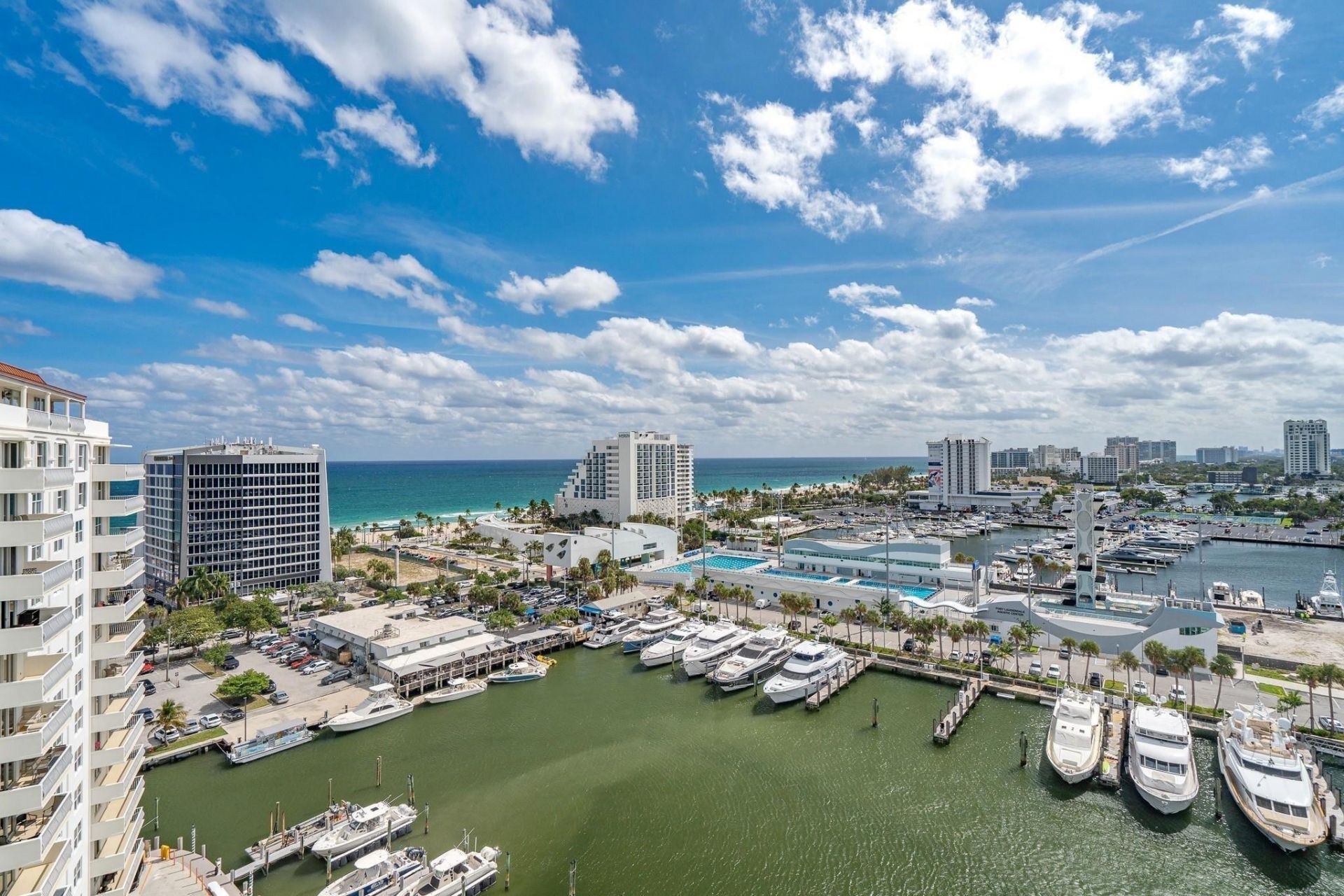 1 Las Olas Circle, Unit 313, Fort Lauderdale, FL 33316 Photo