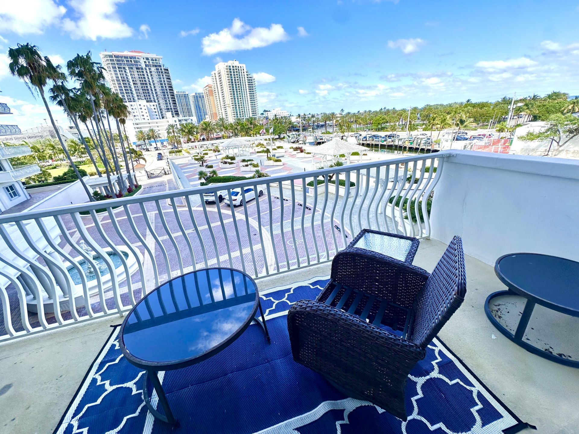 1 Las Olas Circle, Unit 313, Fort Lauderdale, FL 33316 Photo