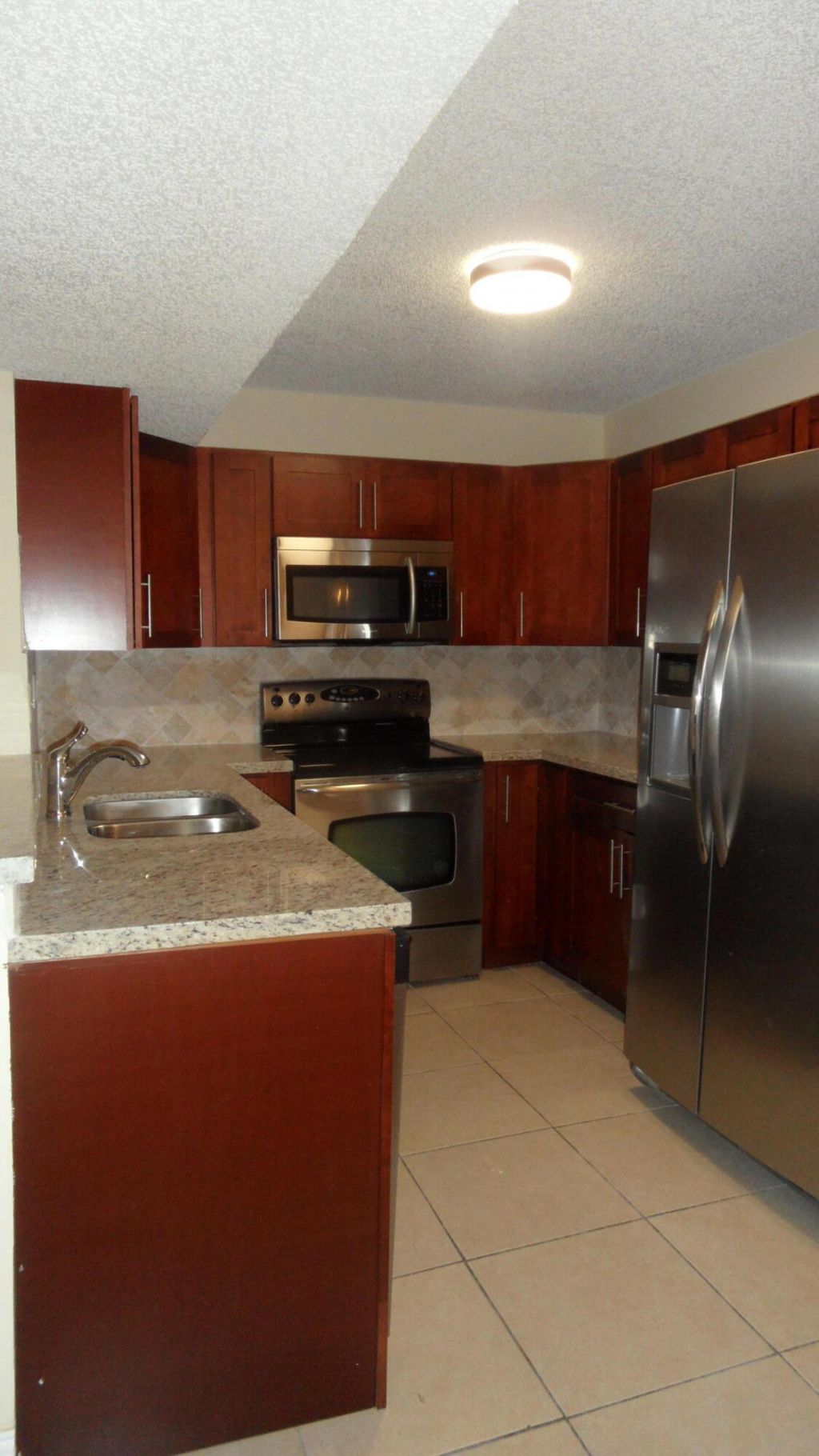 351 Palm Way W, Unit 201, Pembroke Pines, FL 33025 Photo