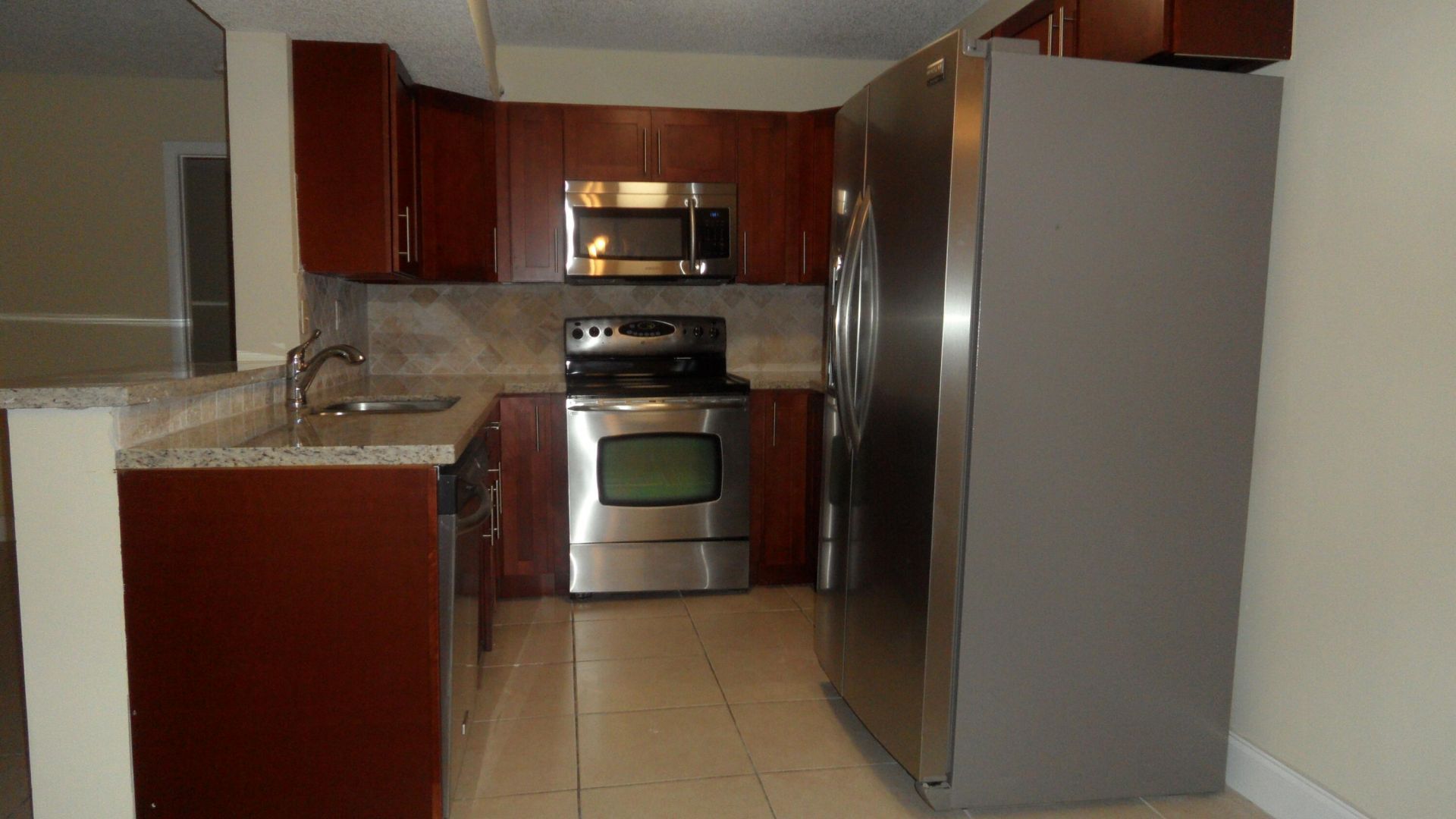 351 Palm Way W, Unit 201, Pembroke Pines, FL 33025 Photo