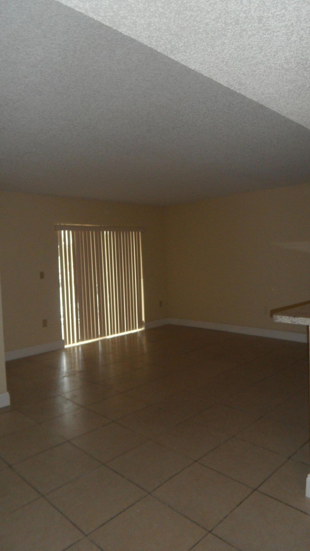 351 Palm Way W, Unit 201, Pembroke Pines, FL 33025 Photo