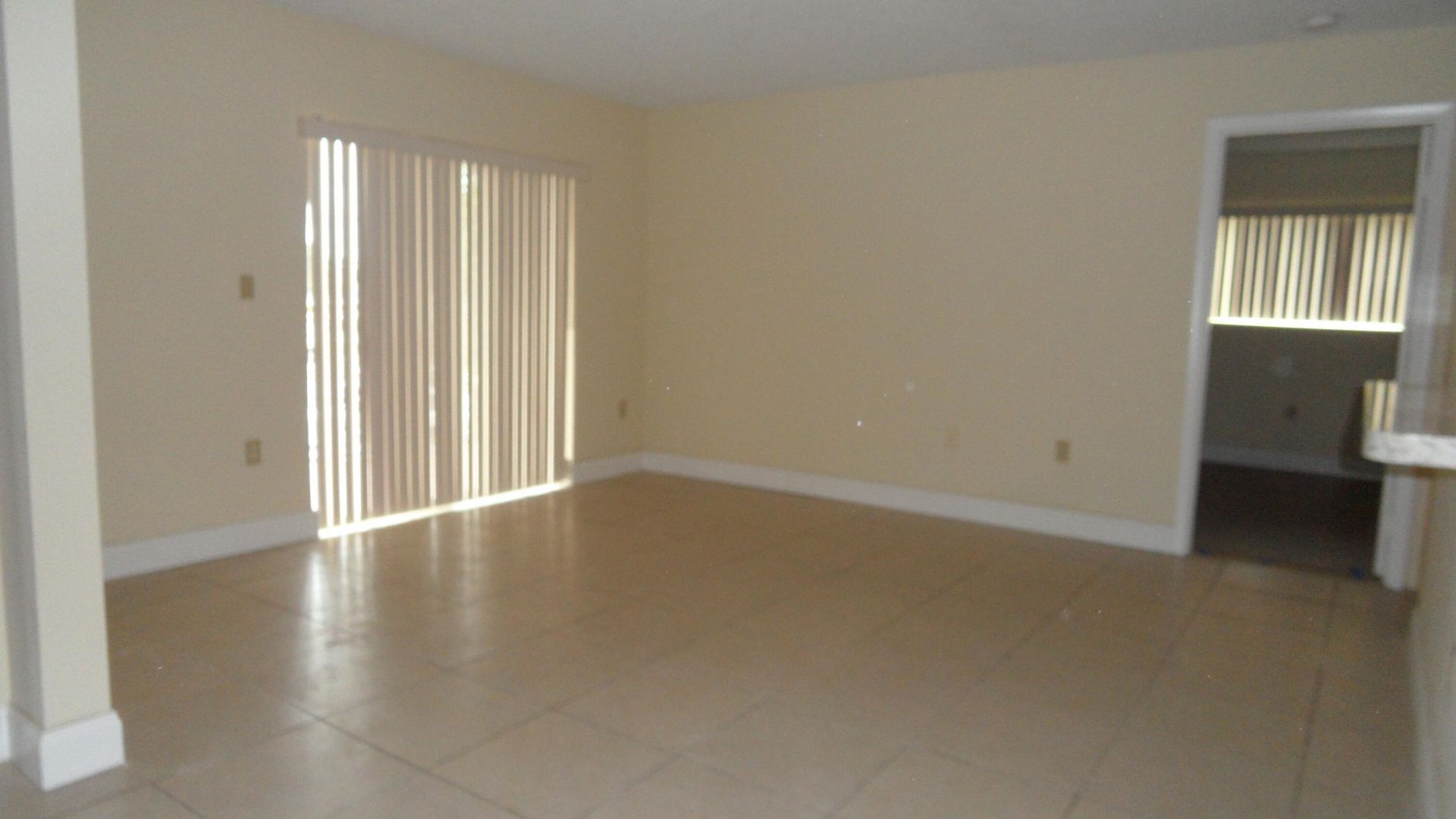 351 Palm Way W, Unit 201, Pembroke Pines, FL 33025 Photo