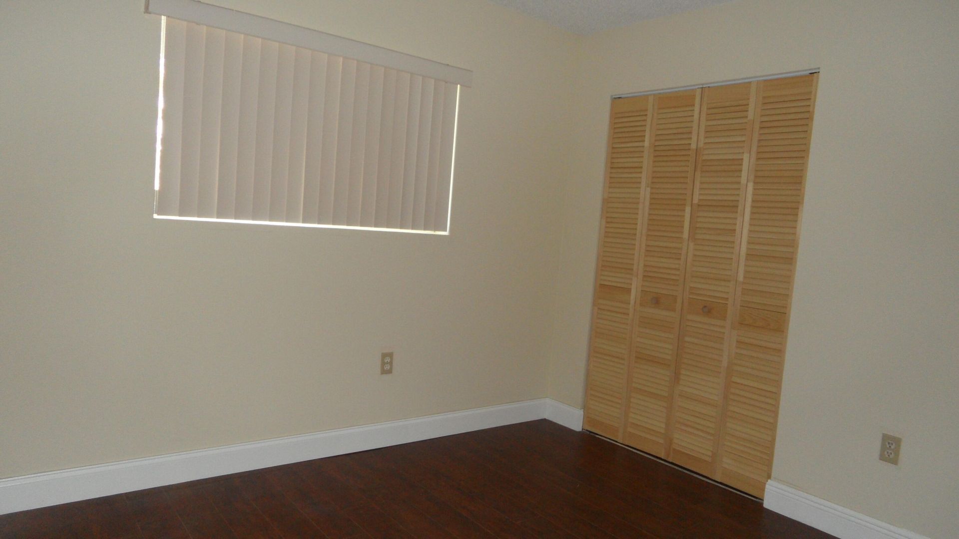 351 Palm Way W, Unit 201, Pembroke Pines, FL 33025 Photo