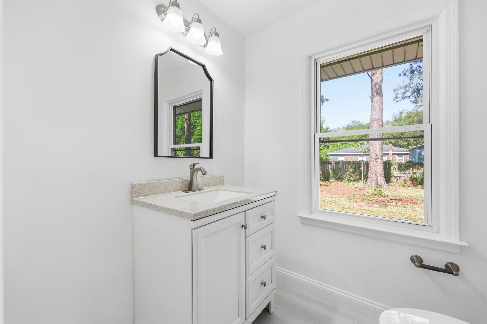 1891 Middleton St.  Photo 14