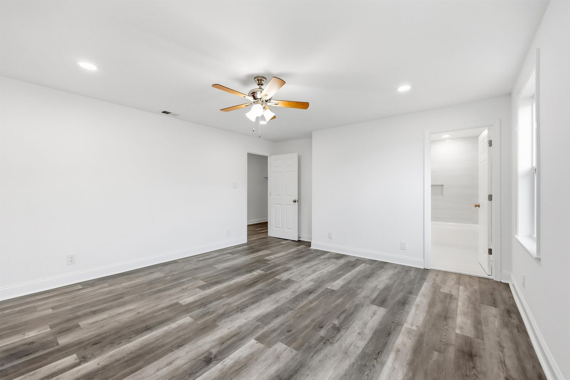 1891 Middleton St.  Photo 17