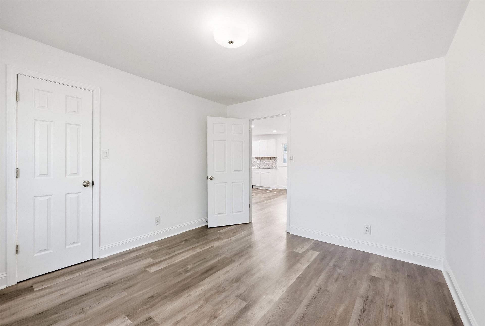 1891 Middleton St.  Photo 22