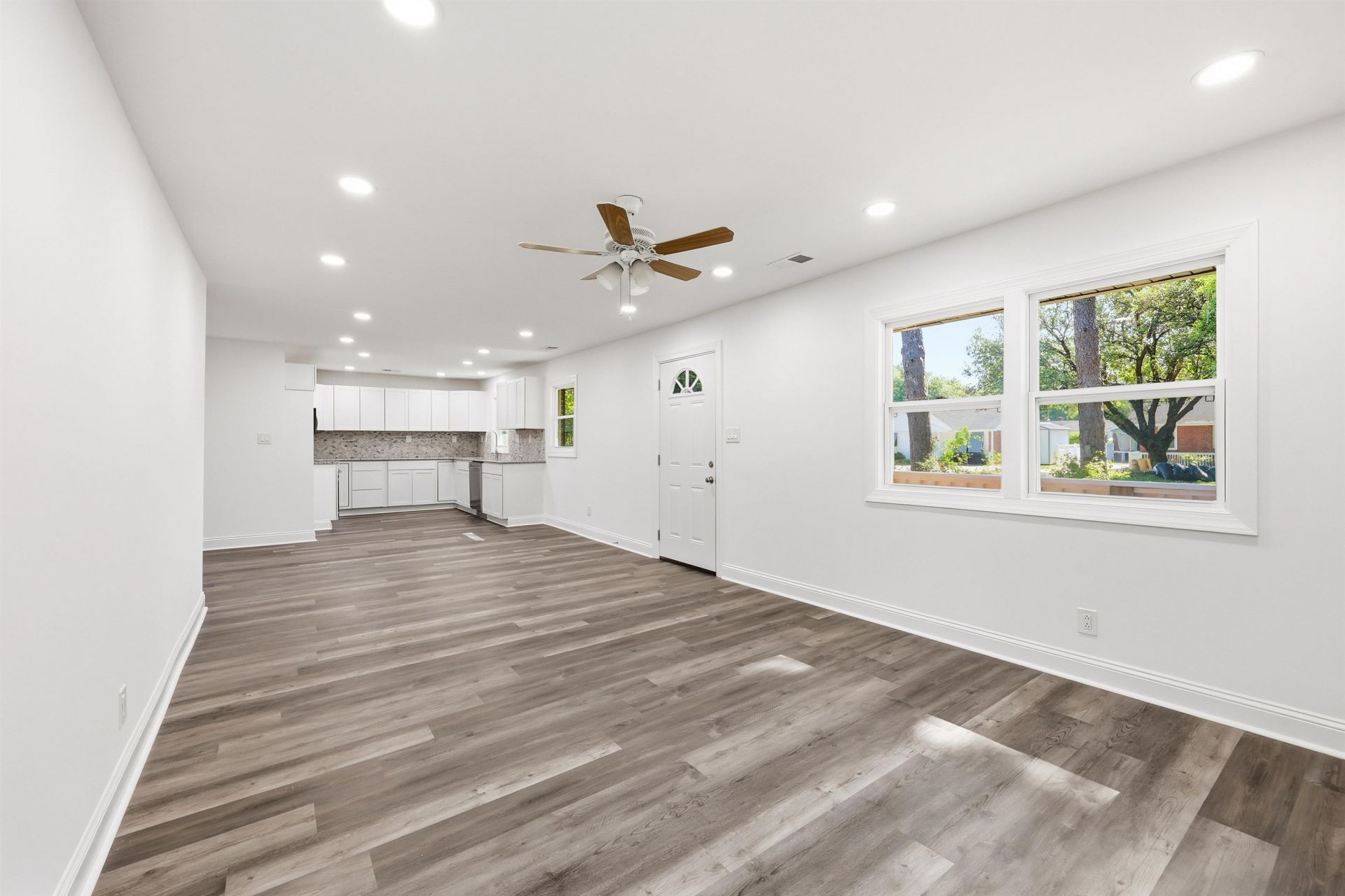 1891 Middleton St.  Photo 7