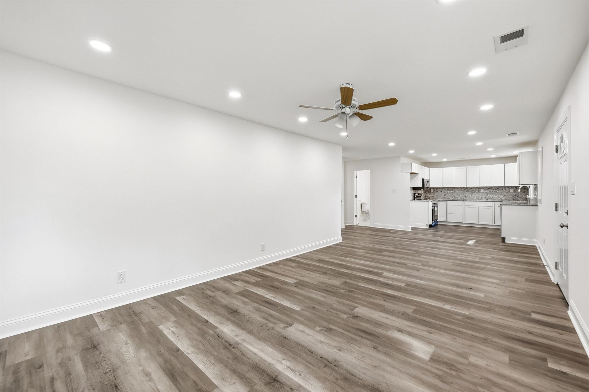 1891 Middleton St.  Photo 8