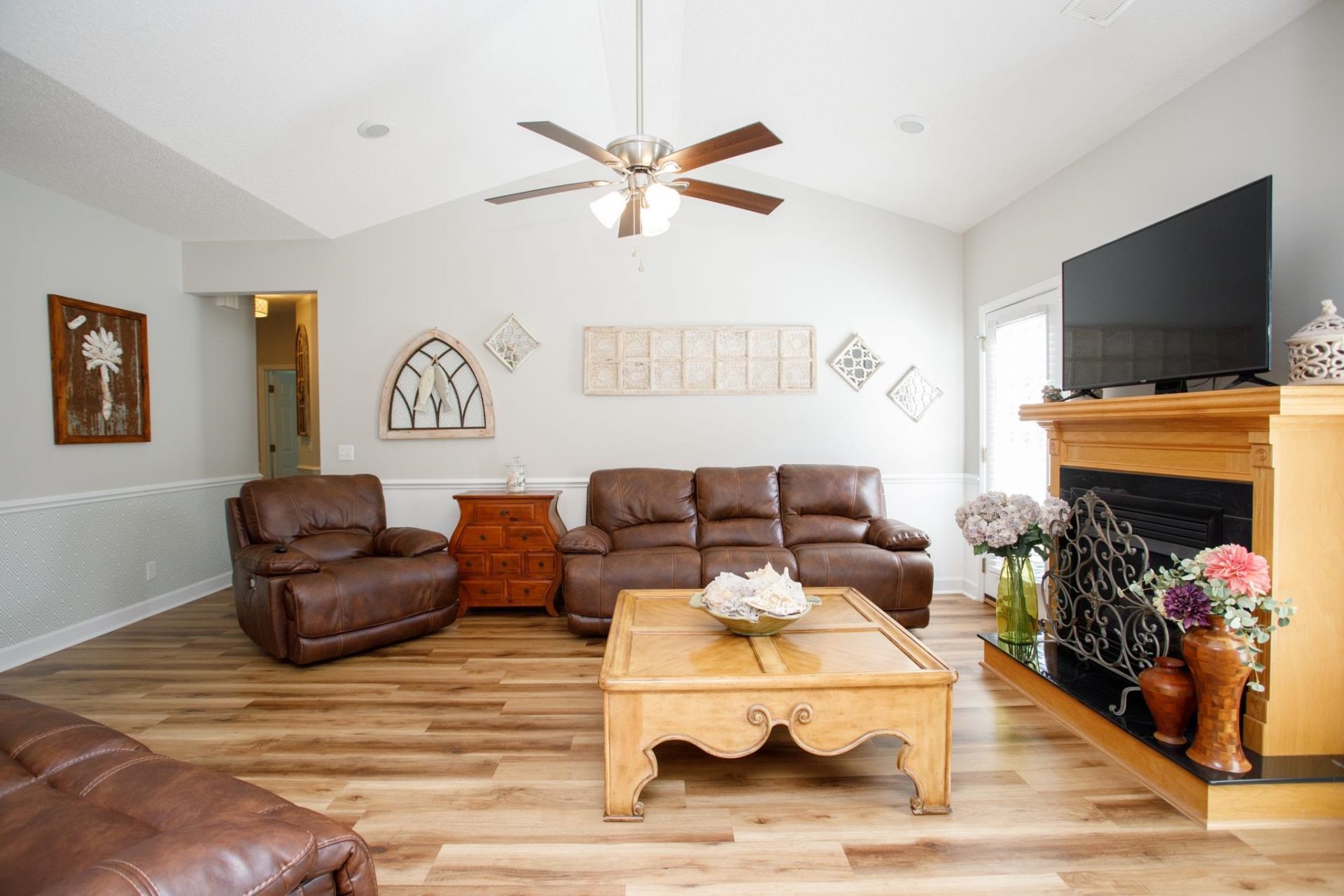 3200 Bryant St. Photo 12