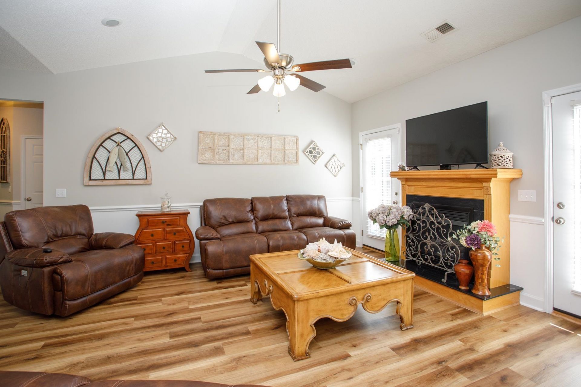 3200 Bryant St. Photo 13