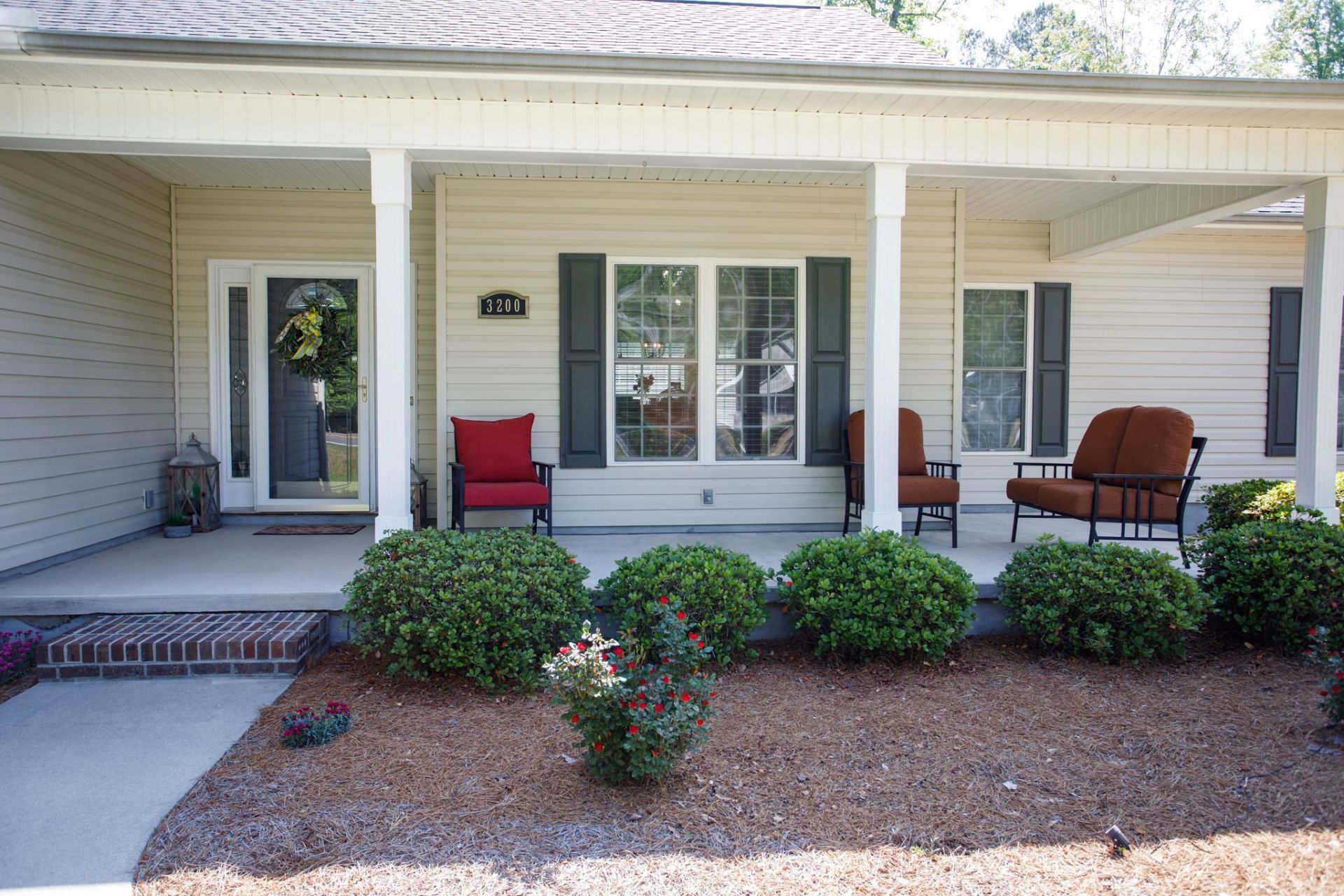 3200 Bryant St. Photo 9