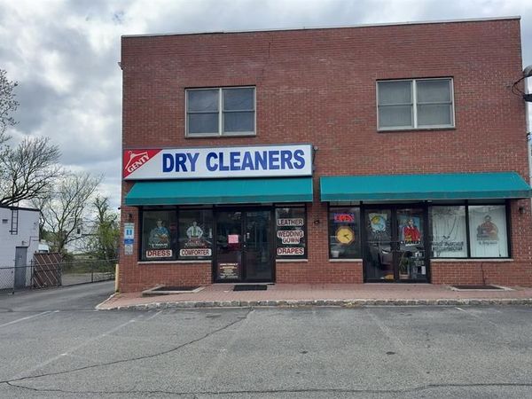 351 Main Avenue, WALLINGTON, NJ 07057